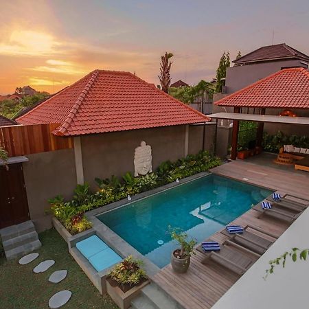 Uwu Villas Canggu Exteriör bild